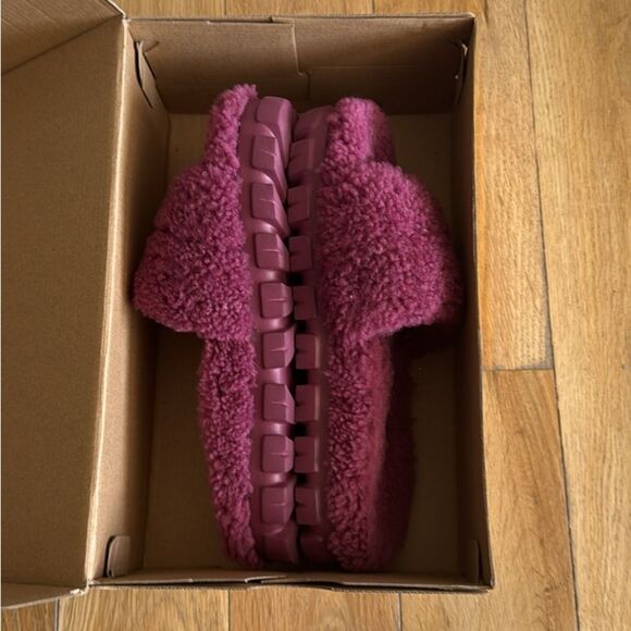 UGG Cozetta Curly Slippers - Cordial - Picture 4 of 5